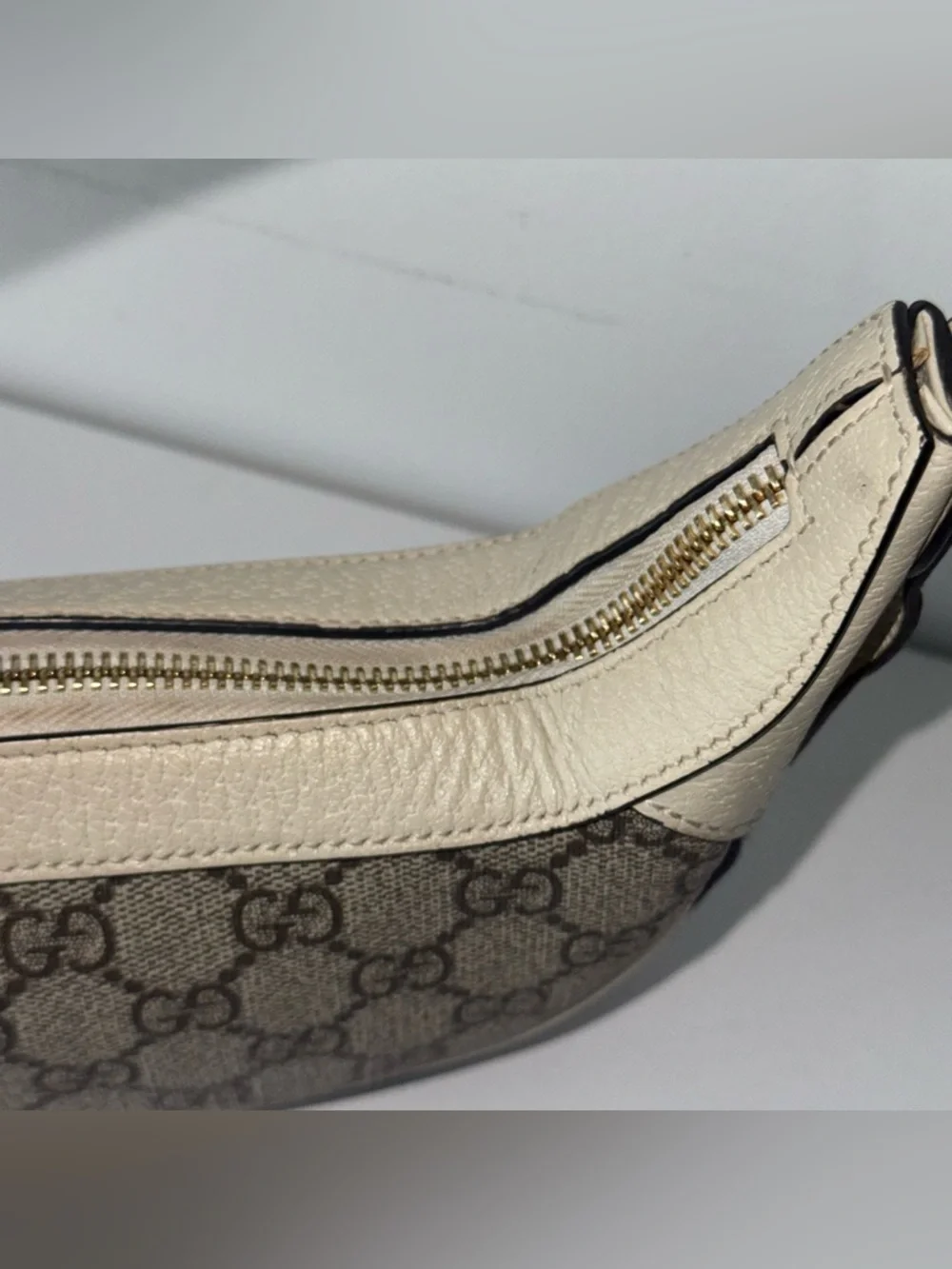 Gucci Ophidia  - Beige Supreme Shoulder Bag with Red & Blue stipe - Picture 5 of 16